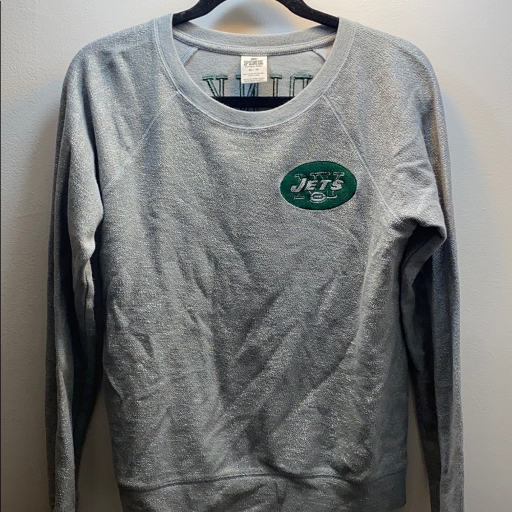 XS shimmer grey jets ‘PINK’ pullover
